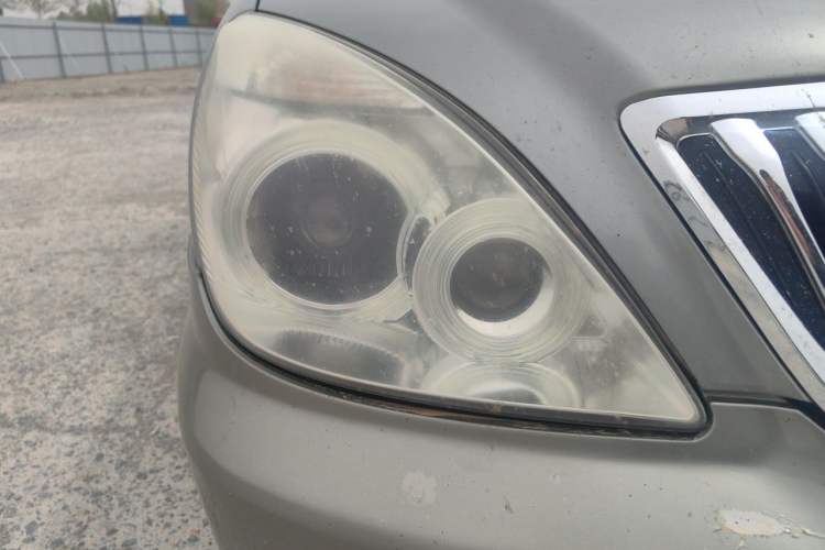 Used Buick GL8 2014 2.4L Classic Edition Right Front Headlight