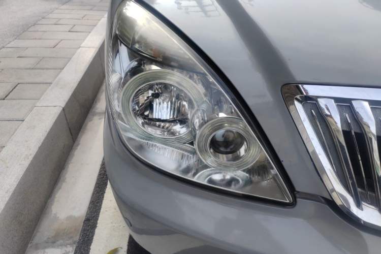 Used Buick GL8 2014 2.4L Classic Edition Right Front Headlight