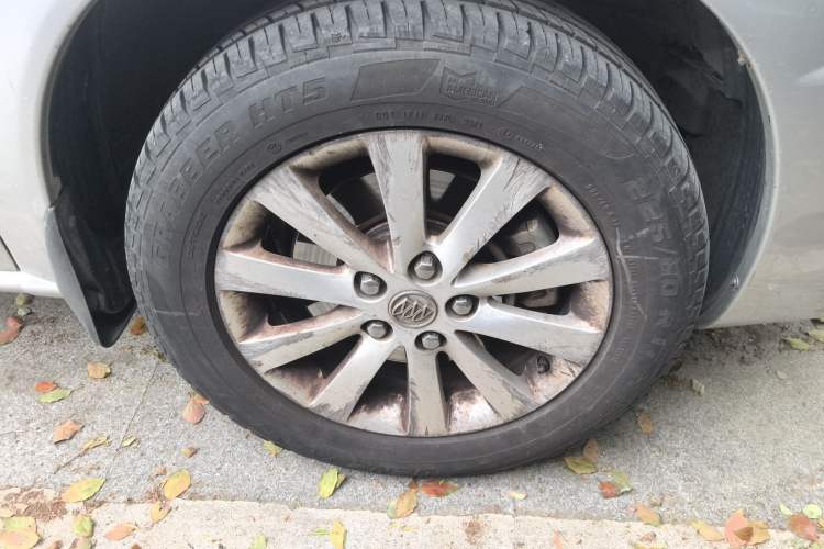 Used Buick GL8 2014 2.4L Classic Edition Right Front Wheel Hub