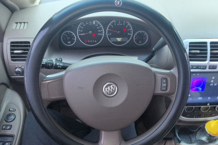 Used Buick GL8 2014 2.4L Classic Edition Steering Wheel
