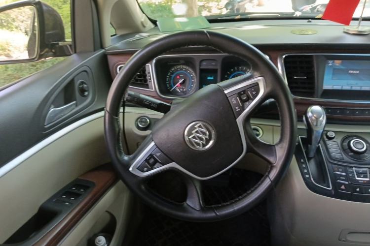 Used Buick GL8 2014 2.4L Executive Edition Steering Wheel