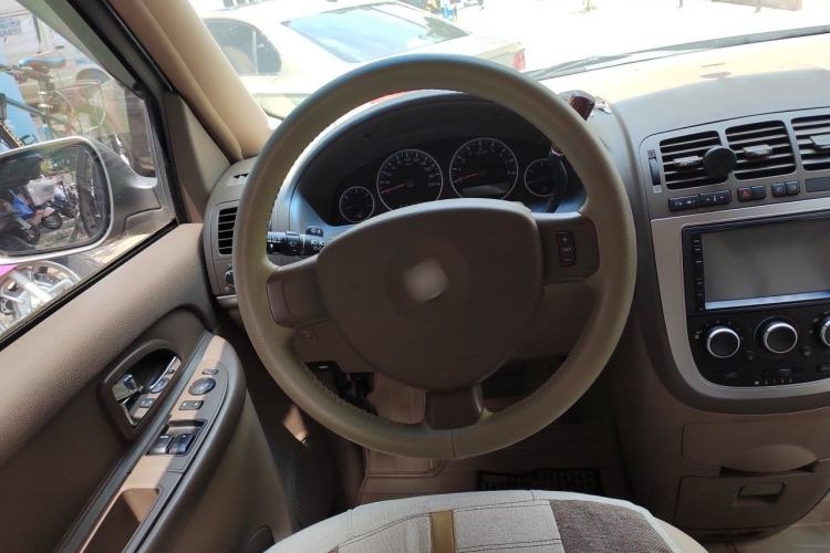 Used Buick GL8 2014 2.4L Comfort Edition Steering Wheel