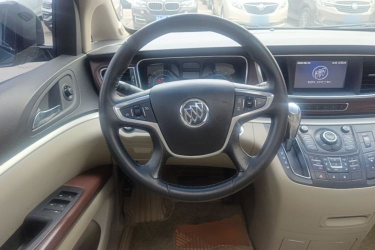 Used Buick GL8 2014 3.0L XT Luxury Business Flagship Edition Steering Wheel