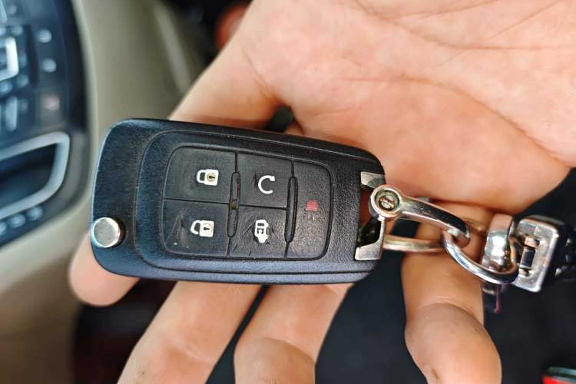 Used Buick GL8 2014 3.0L XT Luxury Business Flagship Edition Vehicle Key