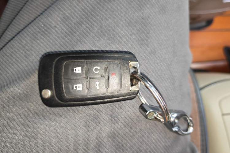 Used Buick GL8 2014 3.0L GT Luxury Business Haoya Edition Vehicle Key