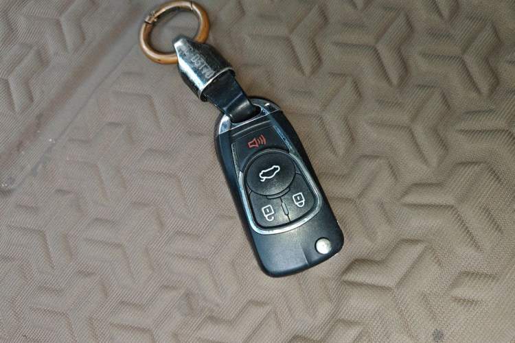 Used Buick GL8 2014 3.0L GT Luxury Business Haoya Edition Vehicle Key