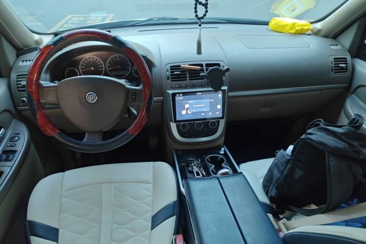 Used Buick GL8 2014 2.4L Classic Edition Center Console