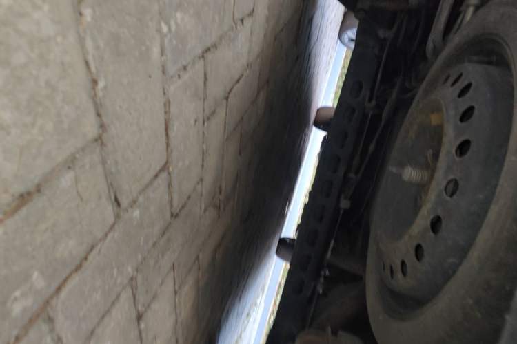 Used Buick GL8 2014 2.4L Classic Edition Chassis Rear