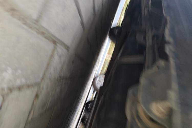 Used Buick GL8 2014 2.4L Classic Edition Chassis Rear Left