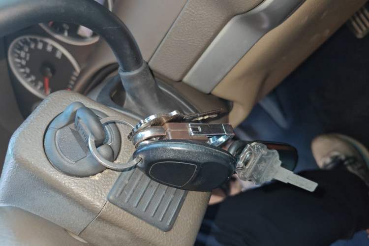 Used Buick GL8 2014 2.4L Classic Edition Vehicle Key