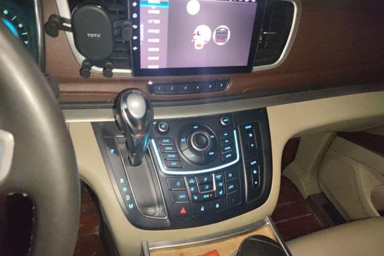 Used Buick GL8 2014 3.0L GT Luxury Business Haoya Edition Audio And AC Panel