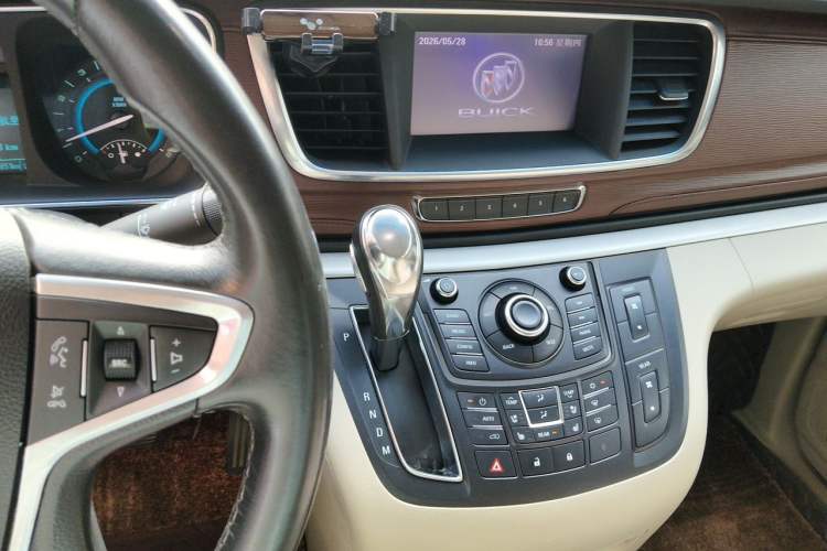 Used Buick GL8 2014 3.0L XT Luxury Business Flagship Edition Audio And AC Panel