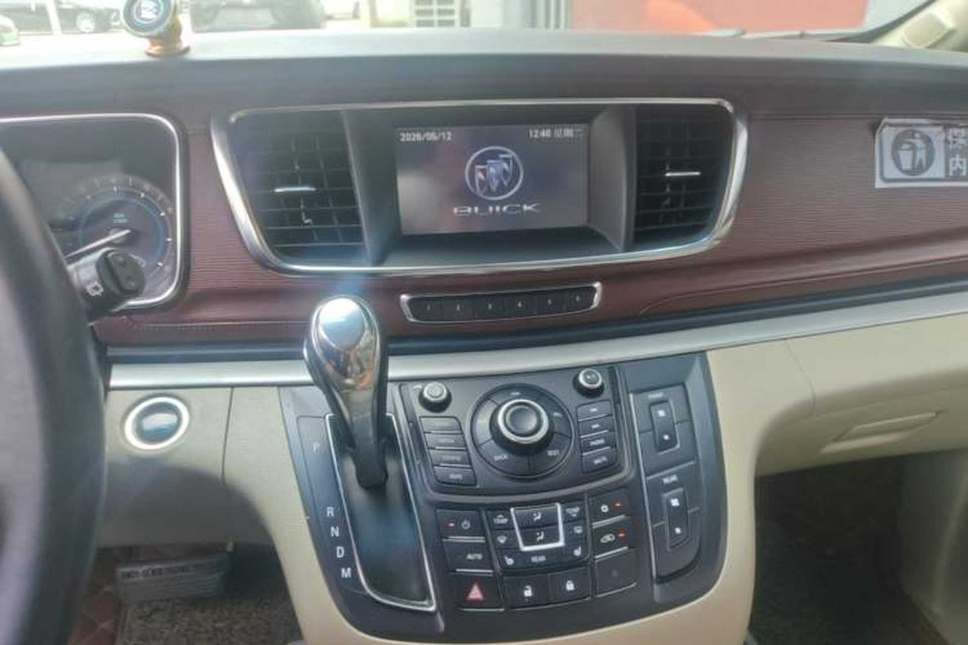 Used Buick GL8 2014 3.0L GT Luxury Business Haoya Edition Audio And AC Panel