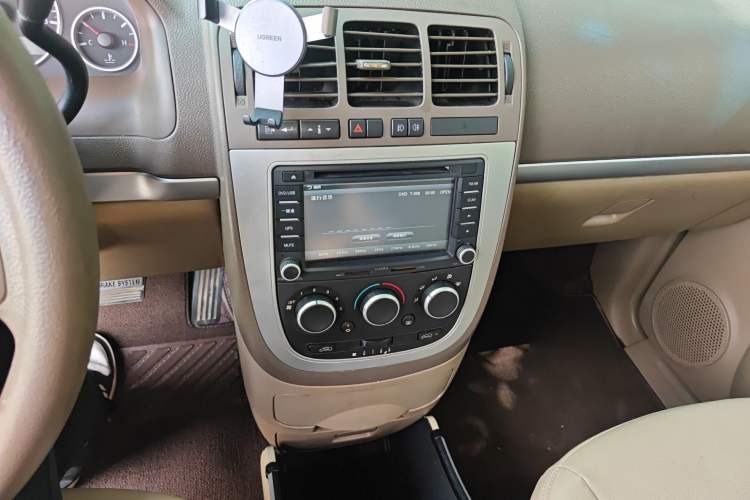 Used Buick GL8 2014 2.4L Comfort Edition Audio And AC Panel