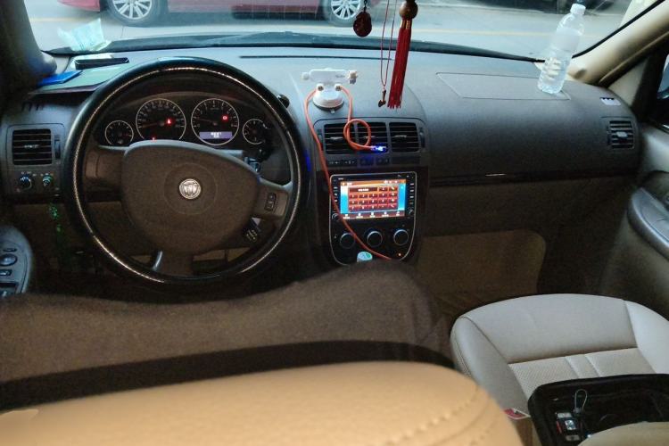 Used Buick GL8 2014 2.4L Comfort Edition Center Console