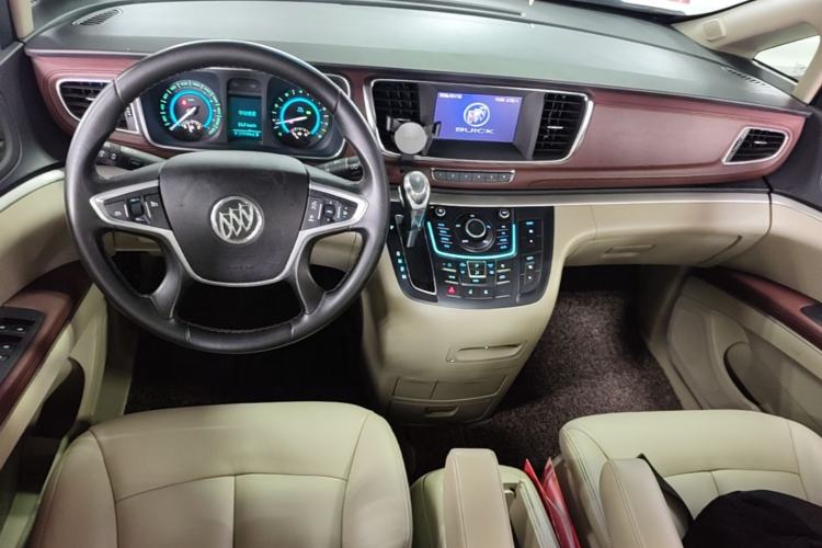 Used Buick GL8 2014 2.4L LT Luxury Business Executive Edition Center Console
