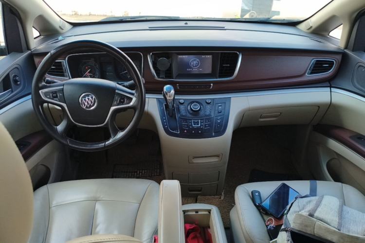 Used Buick GL8 2014 3.0L GT Luxury Business Haoya Edition Center Console