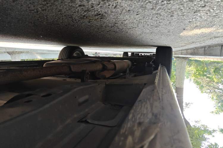 Used Buick GL8 2014 2.4L Classic Edition Chassis Front Right