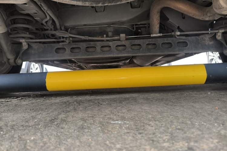 Used Buick GL8 2014 2.4L Comfort Edition Chassis Rear