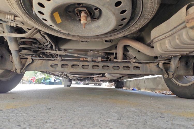 Used Buick GL8 2014 2.4L Classic Edition Chassis Rear