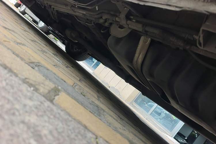 Used Buick GL8 2014 2.4L Executive Edition Chassis Rear Left