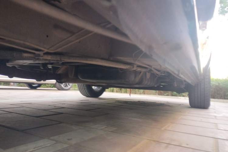 Used Buick GL8 2014 2.4L Classic Edition Chassis Rear Left