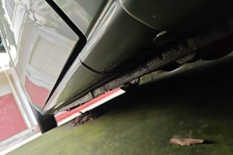 Used Buick GL8 2014 2.4L Classic Edition Chassis Rear Left