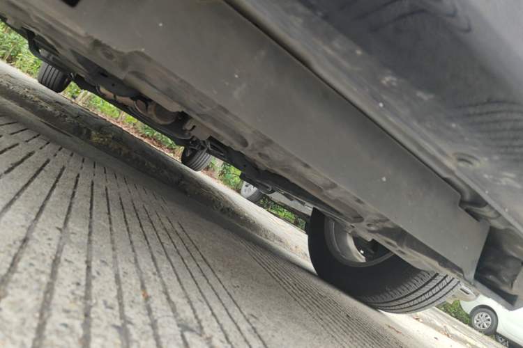 Used Buick GL8 2014 2.4L Classic Edition Chassis Rear Right