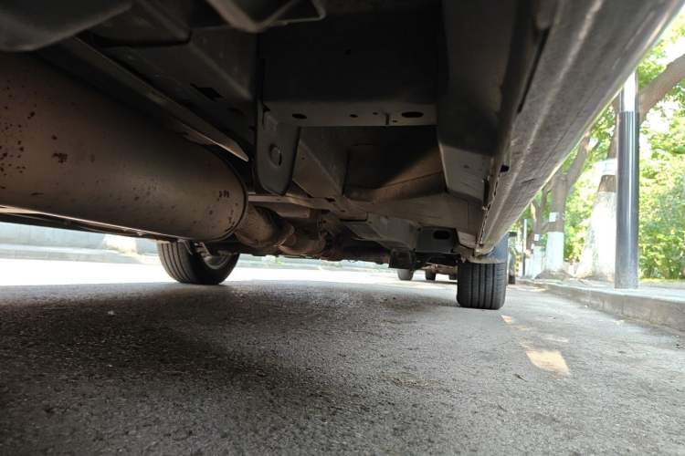 Used Buick GL8 2014 2.4L Classic Edition Chassis Rear Right