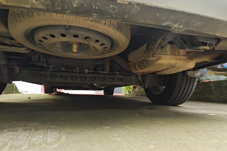 Used Buick GL8 2014 2.4L Classic Edition Chassis Rear