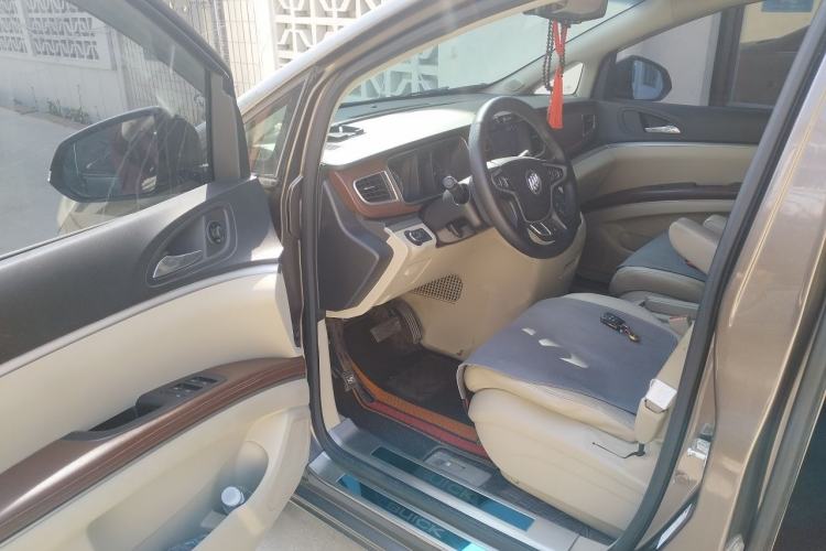 Used Buick GL8 2014 3.0L GT Luxury Business Haoya Edition Driver Seat