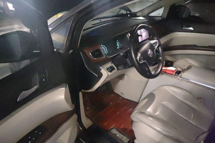 Used Buick GL8 2014 3.0L GT Luxury Business Haoya Edition Driver Seat