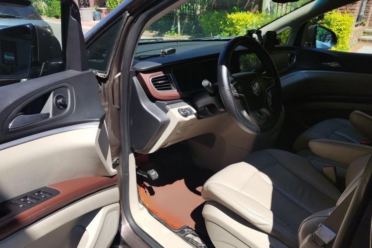 Used Buick GL8 2014 3.0L GT Luxury Business Haoya Edition Driver Seat