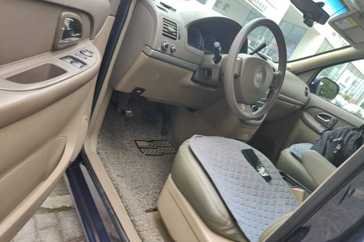 Used Buick GL8 2014 2.4L Classic Edition Driver Seat