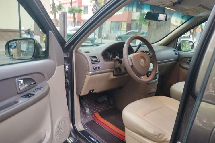 Used Buick GL8 2014 2.4L Classic Edition Driver Seat
