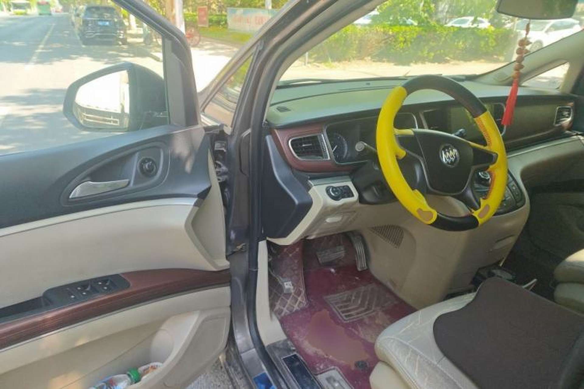 Used Buick GL8 2014 2.4L CT Luxury Business Comfort Edition Driver Seat
