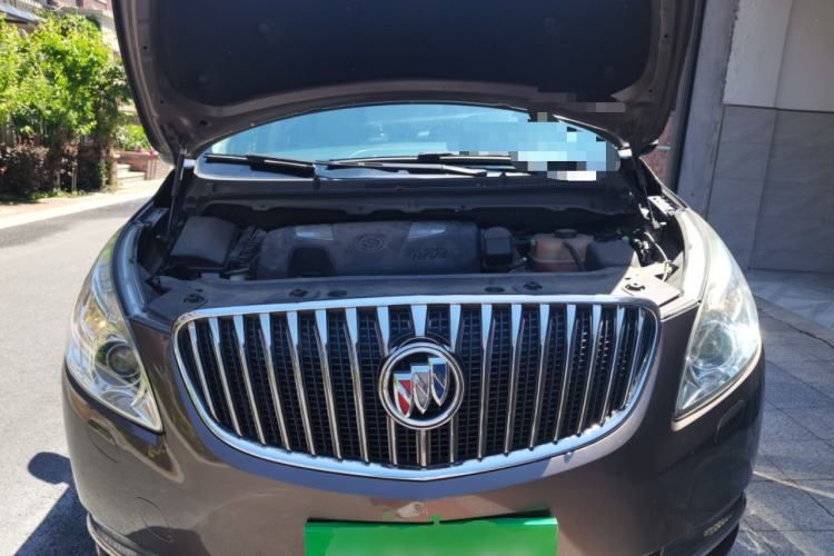 Used Buick GL8 2014 3.0L GT Luxury Business Haoya Edition Engine Bay