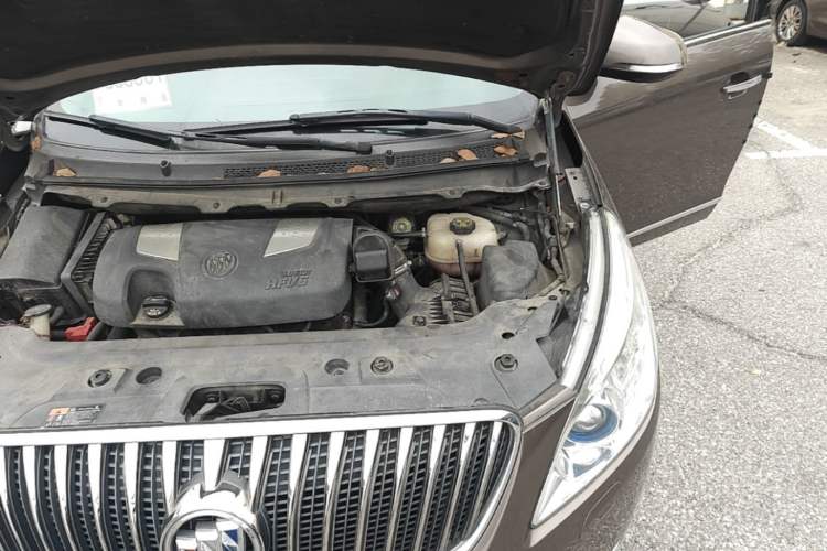 Used Buick GL8 2014 3.0L GT Luxury Business Haoya Edition Engine Bay Left