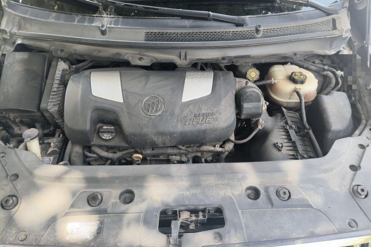 Used Buick GL8 2014 3.0L GT Luxury Business Haoya Edition Engine Bay