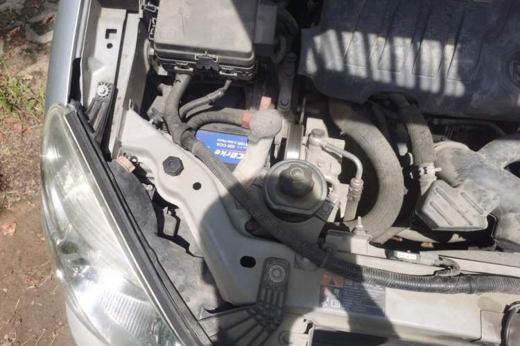 Used Buick GL8 2014 2.4L Classic Edition Engine Bay Right