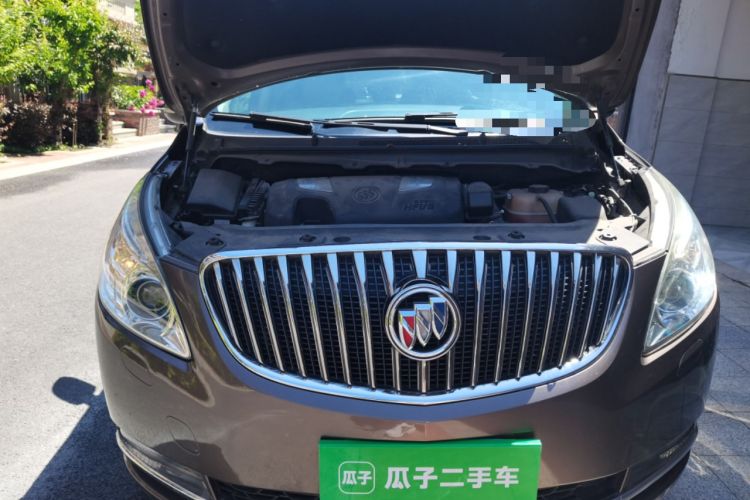 Used Buick GL8 2014 3.0L GT Luxury Business Haoya Edition Engine Bay Right