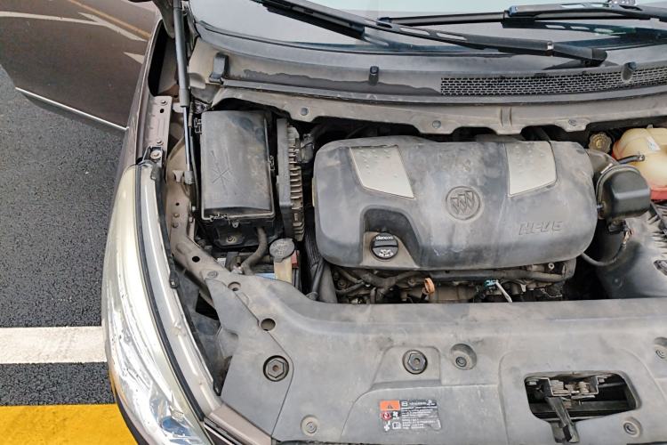 Used Buick GL8 2014 3.0L GT Luxury Business Haoya Edition Engine Bay Right