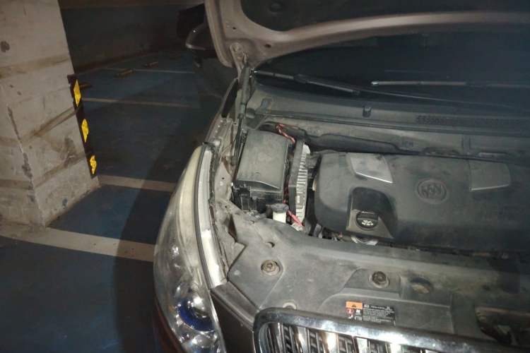 Used Buick GL8 2014 3.0L GT Luxury Business Haoya Edition Engine Bay Right