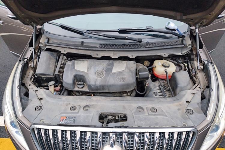 Used Buick GL8 2014 3.0L GT Luxury Business Haoya Edition Engine Bay