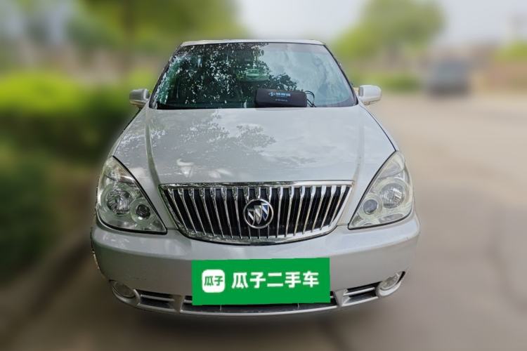 Used Buick GL8 2014 2.4L Comfort Edition Front