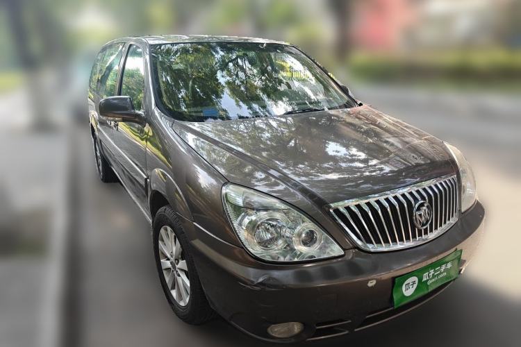 Used Buick GL8 2014 2.4L Classic Edition Front Right 45 Deg