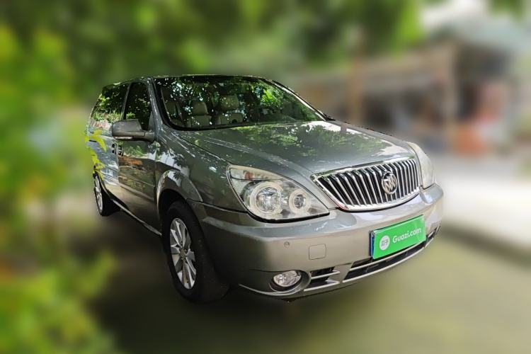 Used Buick GL8 2014 2.4L Classic Edition Front Right 45 Deg