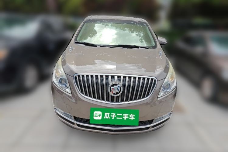 Used Buick GL8 2014 2.4L LT Luxury Business Executive Edition Front