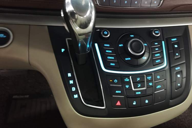 Used Buick GL8 2014 2.4L LT Luxury Business Executive Edition Gear Lever