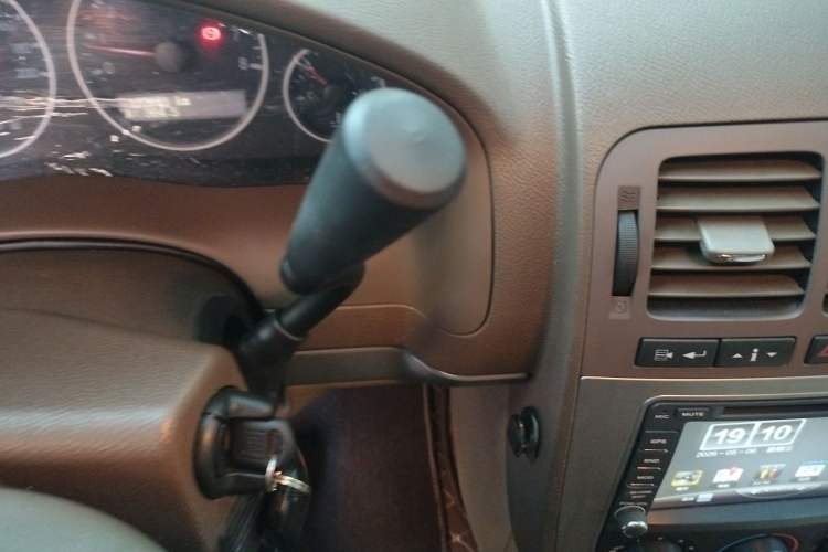 Used Buick GL8 2014 2.4L Classic Edition Gear Lever